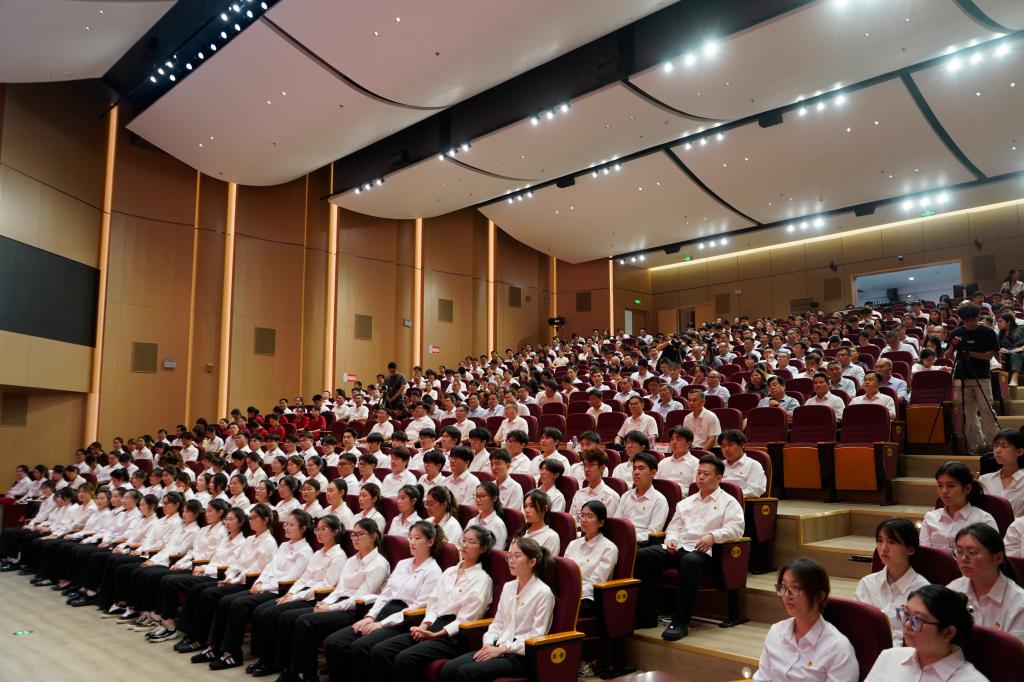 20260630庆祝中国共产党成立 105 周年表彰大会2.JPG